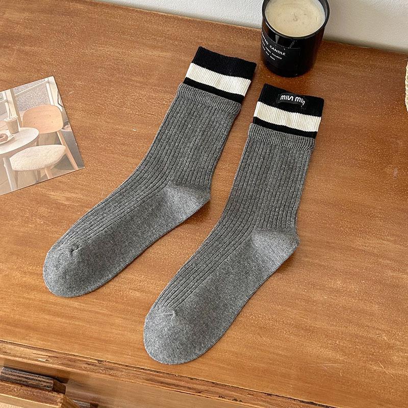 Twist Pile Socks Season Thickened, Warm Fashionable, Versatile Girls' Solid Color Mid-Leg Socks Durable And Comfortable Socks
