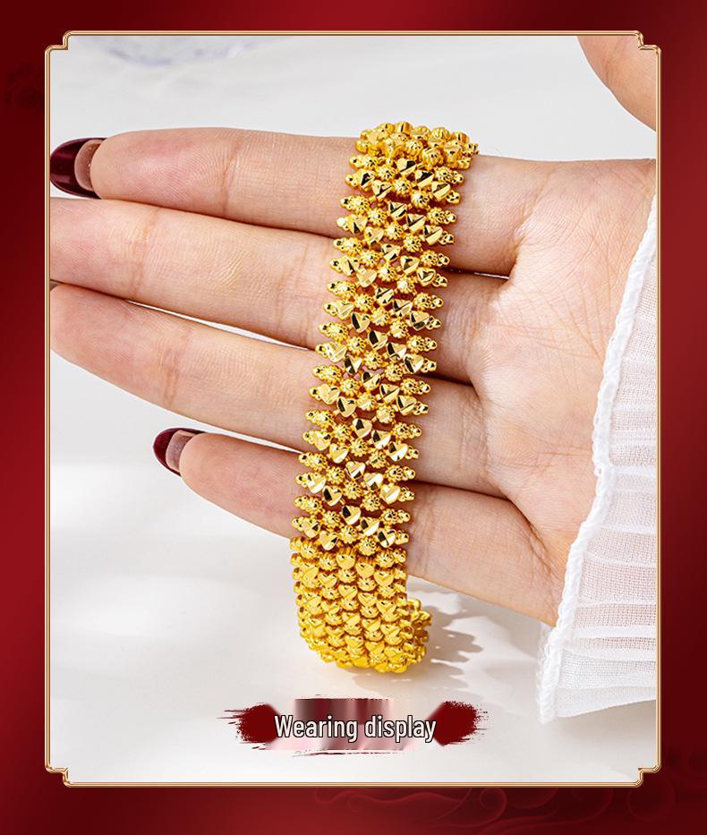 Retro Gold Heart Bead Bracelet for Women - High-End Imitation Southeast Asian Jewelry, Versatile Accessory