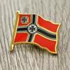 Croce Prussiana Bandiera Emblema Bandiera di Battaglia Tedesca Spilla Smaltata con Distintivo a Croce