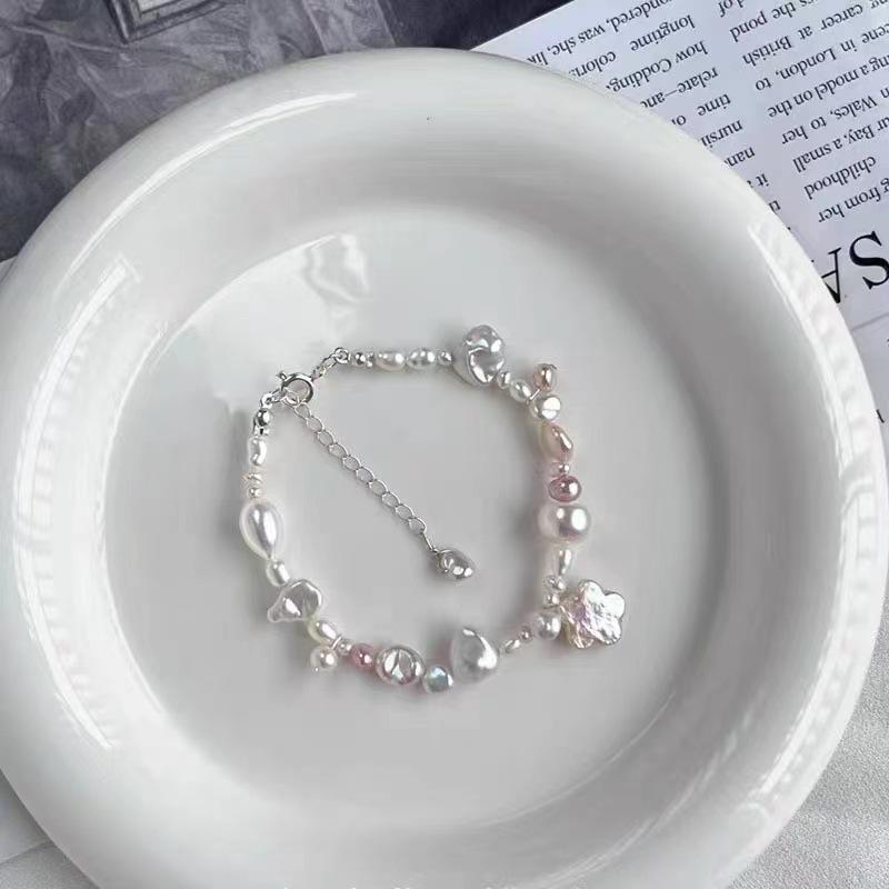 French retro imitation pearl bracelet new light luxury fashion celebrity style design sense versatile bracelet gift