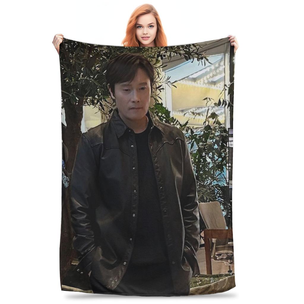 Lee Byung Hun Actor Blanket Multi-function Flannel Sofa Throw Blanket for Home Bedroom Travel Throws Bedspread Quilt