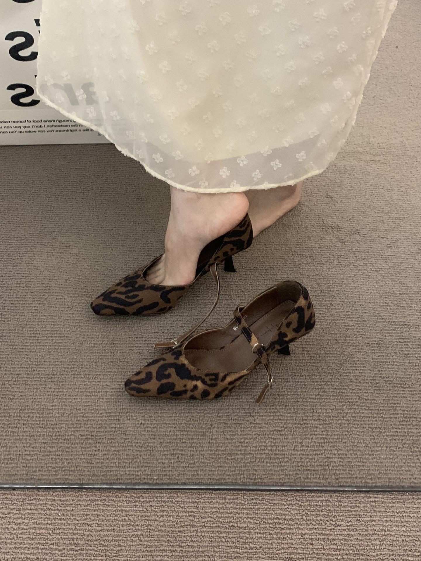 

Mary Jane high heels light mouth stiletto retro pointed shoes temperament elegant British style 40