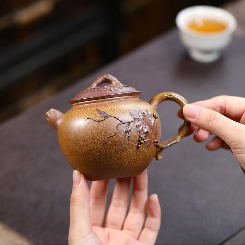 

250 мл Ісінські чайники з фіолетової глини Ручний горщик-гарбуз Сира руда Керамічний чайник, випалений на дереві Набір для чаю Zisha Для подарунка на чай Посуд