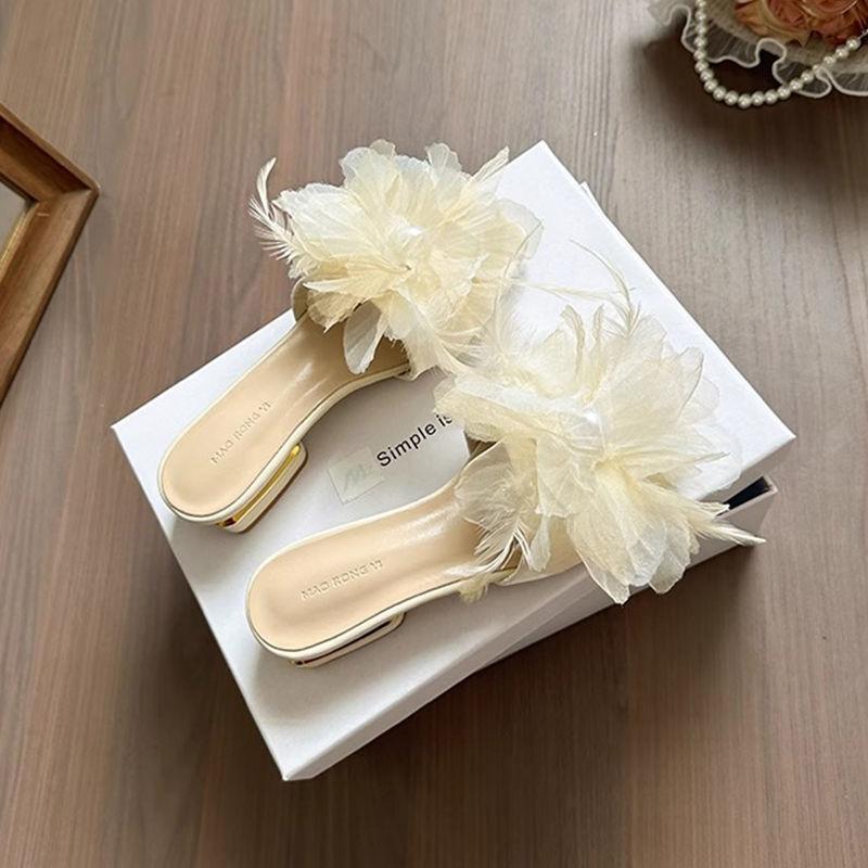 

New Chinese style thick heel cool slippers women s 2025 new summer wear fashion one-word flat bottom drag summer 40