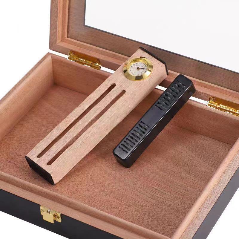 Qie Long Portable Large Capacity Cedar Wood Cigar Humidor Box