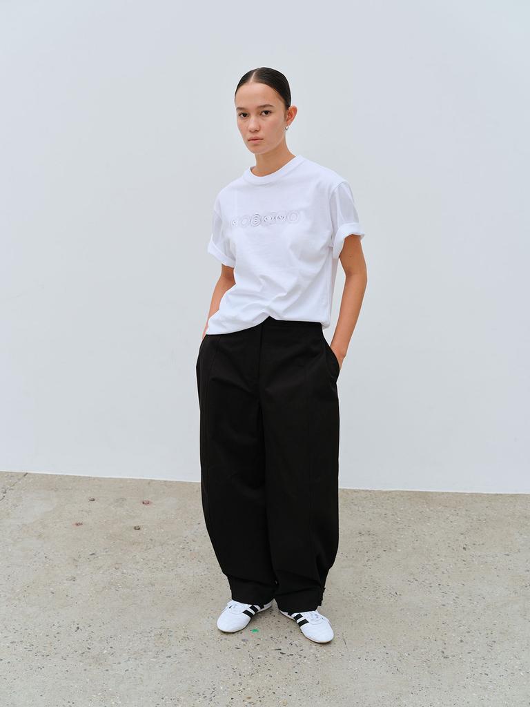 KOBKINO Typo Logo T-Shirts (White)