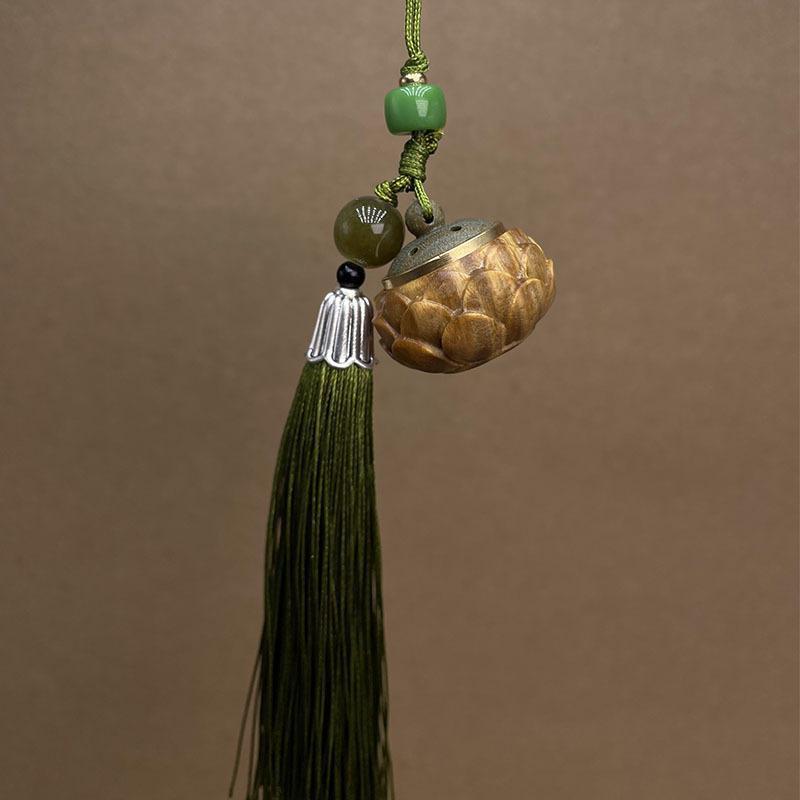 Green Sandalwood Carved Lotus Scented Sachet Pendant - Solid Wood Flower Phone Charm for Women s Accessories