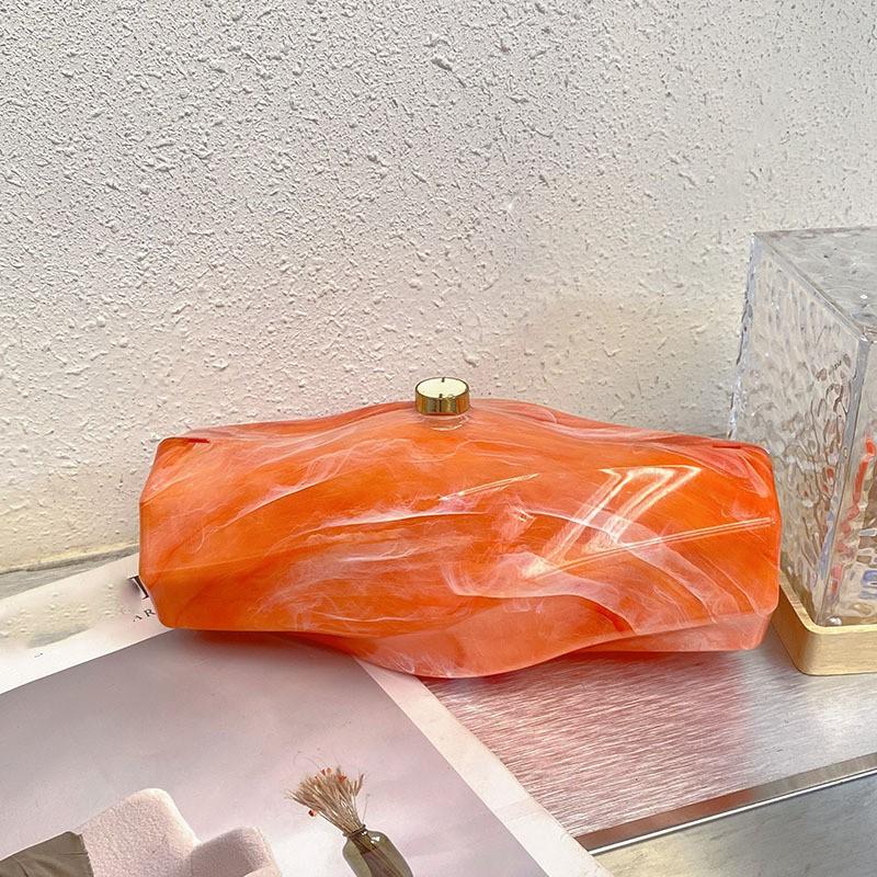 Akrylová spoločenská kabelka s mramorovou textúrou nepravidelného tvaru tvrdá škrupina minimalistický mestský štýl crossbody ručná