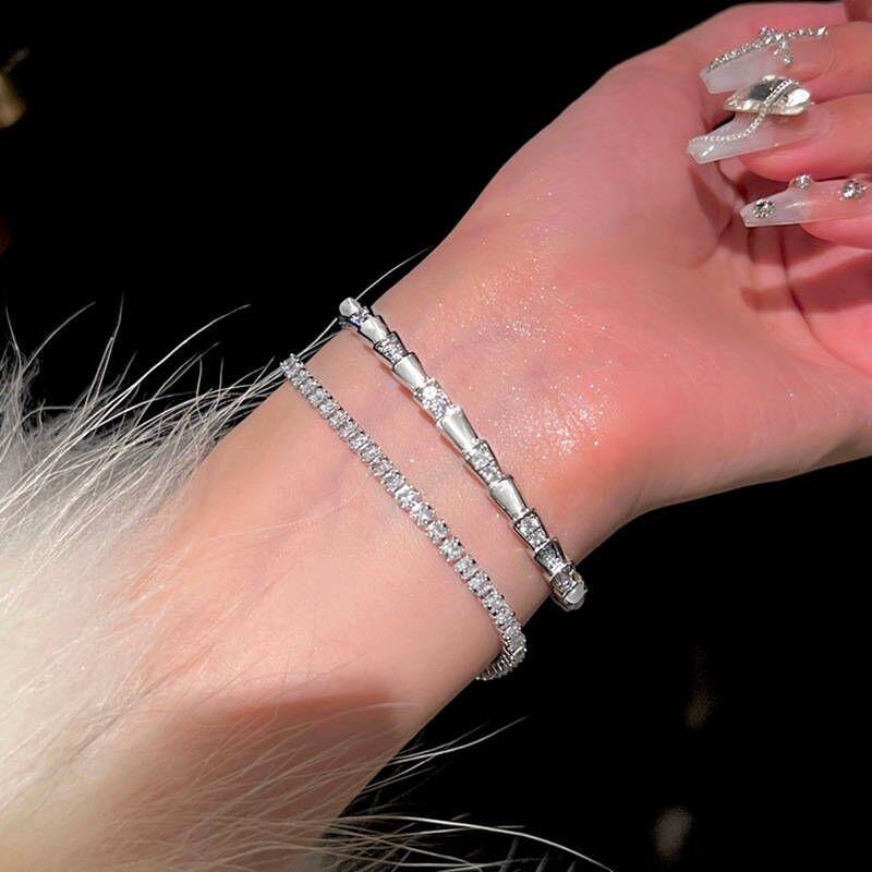 Silver Adjustable Mother-of-Pearl Snake Bone Bracelet with Diamond Texture and Zircon, Luxurious Open Design
