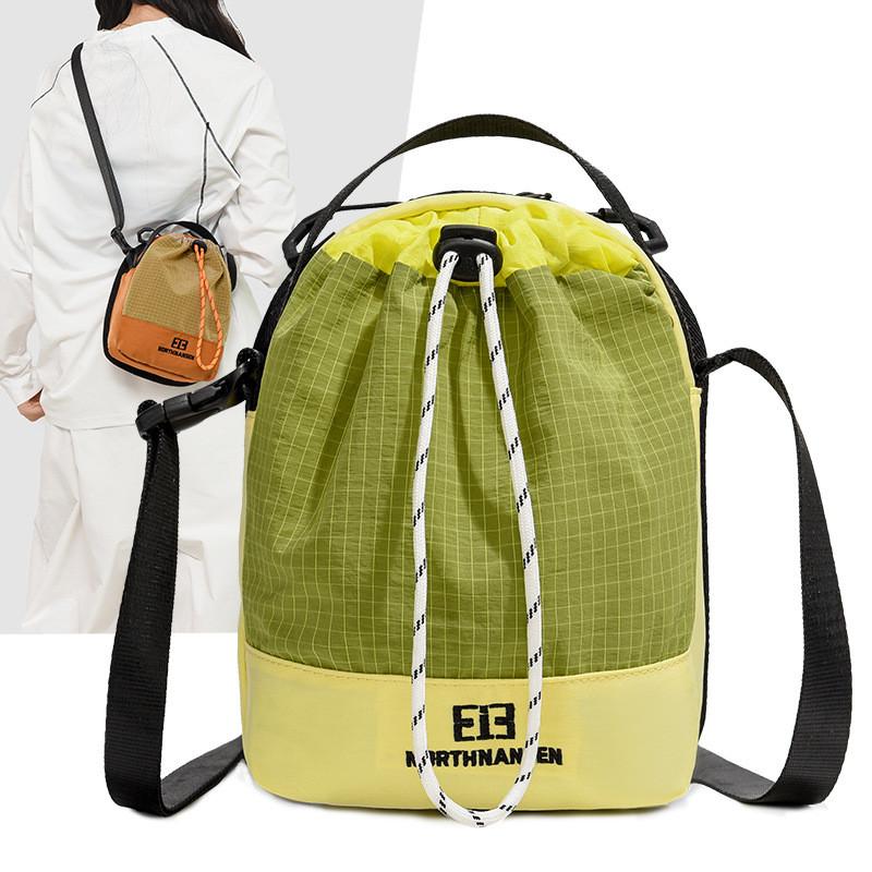 Nylon Casual Unisex Shoulder Bag With Zipper Pocket For Travel And Office Use
