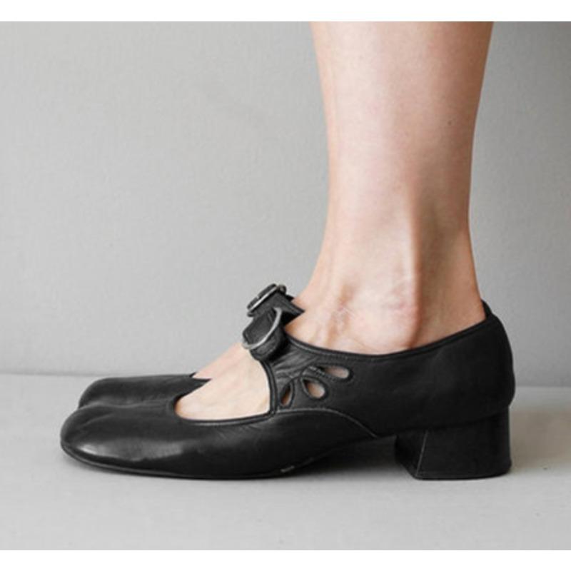 New Medieval Cosplay Women's Shoes Spring Low Heels Single Shoes Buckle Shallow Thick Heels Work Mother Shoes