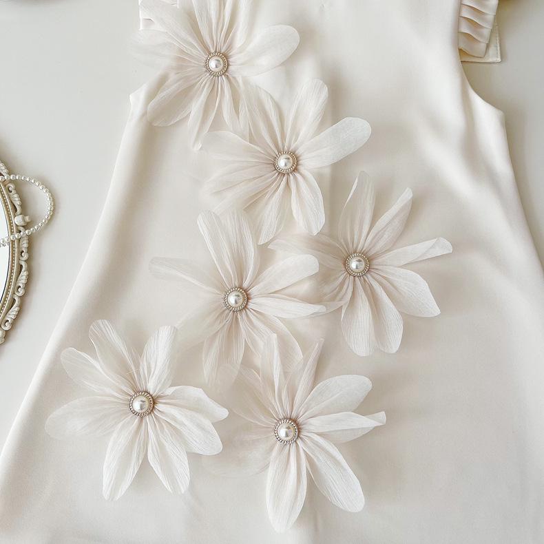 2026 Korean-Style 3D Petal Pleated Sleeveless Satin Dress for Girls