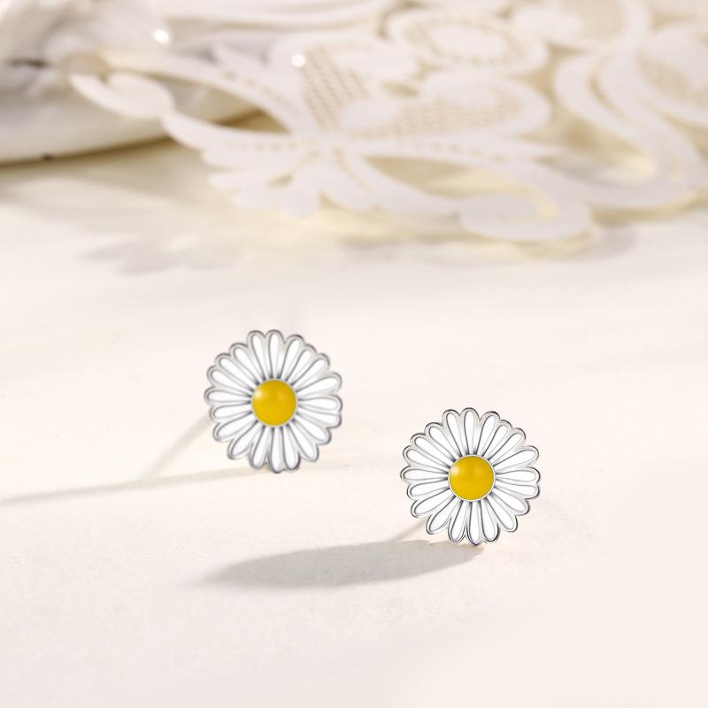 925 Sterling Silver Daisy Stud Earrings for Women - Korean Forest Style, Simple Floral Design 925 Silver