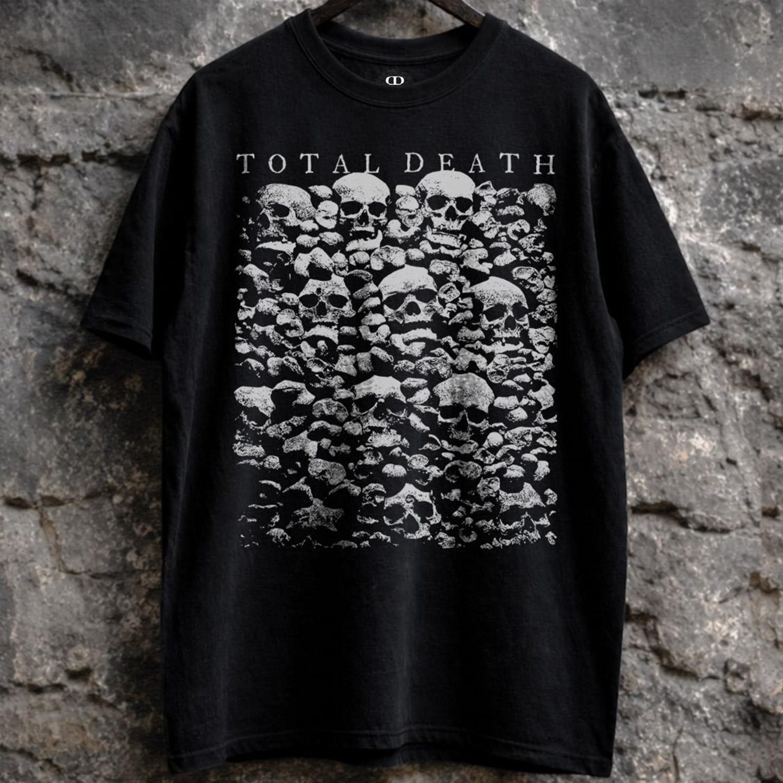 Total Death Shirt - Human Skulls, Ossuary, Memento Mori Graphic Tee M