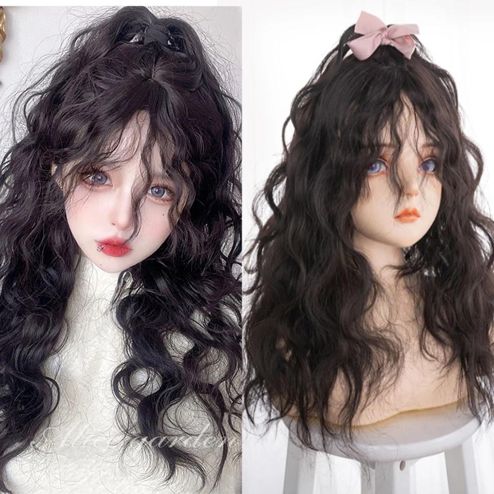Dlouhá kudrnatá syntetická paruka se středovou ofinou tmavě hnědá paruka z přírodních kudrnatých vlasů ženská Cosplay paruka paruka z tepelně odolných vláken