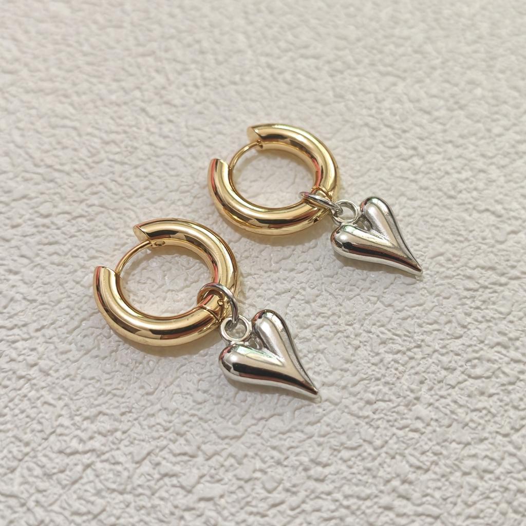 Sweet Heart-shaped Pendant Earrings For Women Simple Geometric Circular Stainless steel Ear Buckle Jewelry Accessories G