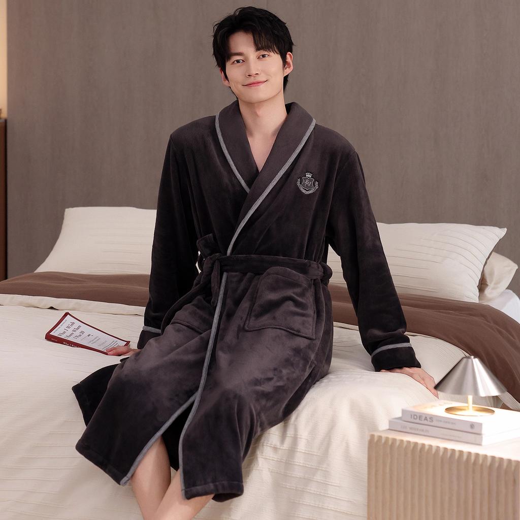 nightgown women's winter couple coral fleece thickened and fleece 1011 new bathrobe pajamas men's autumn and winter flannel bathrobe