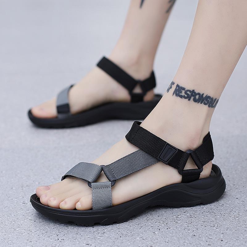 New Couple Trendy Non-slip and Sweat-proof Casual Sports Wear-resistant Premium Large-size Outdoor Beach Sandals