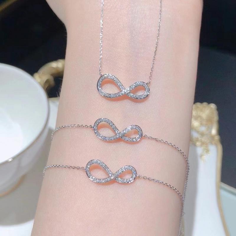 Butterfly Necklace: Women s Summer Style, Elegant Design, Luxury Feel, Stylish Gift белого золота