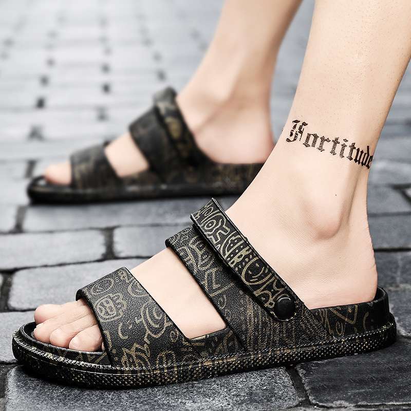 Slippers Men's Summer Wear Non-slip and Deodorant Dual-purpose Driving Sandals Men's Stepping On Shit Soft-soled Wear-resistant Sandals Men