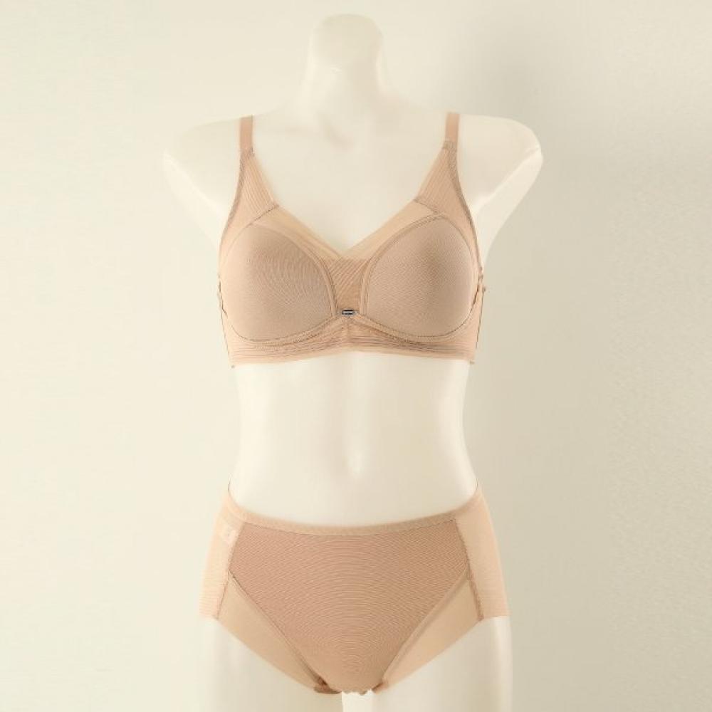 

Wacoal High Comfort No Wire Mold Bra And Panty Set Wbrx301ab Ob 80A/105
