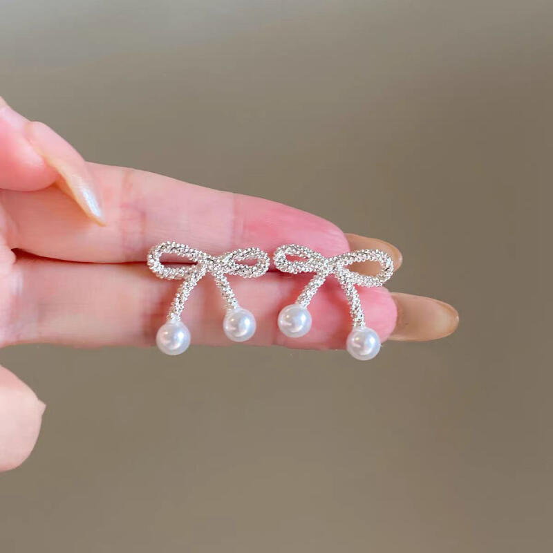 Simple Exquisite Bowknot Stud Earrings for Women Girl Sweet Cute Imitation Pearl Drop Earrings Daily Commute Jewelry Accessories