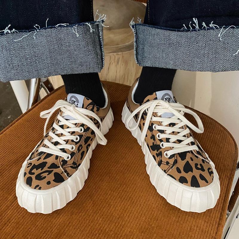 2021 Spring Fashion Leopard Canvas Shoes Ladies Casual Flat Shoes Breathable Jogging Shoes