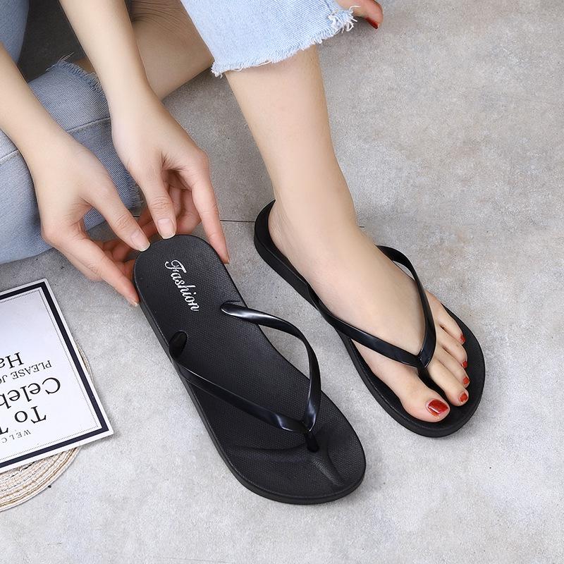 Trendy Summer Beach Flip-Flops: Couples' Non-Slip Bathroom and Sand Slippers