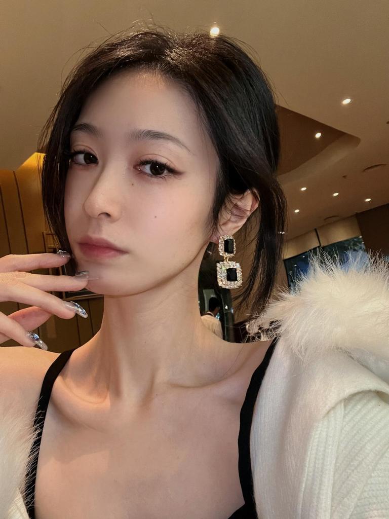 Luxury Gemstone Earrings for Women: Trendy, Versatile Design - Perfect Gift