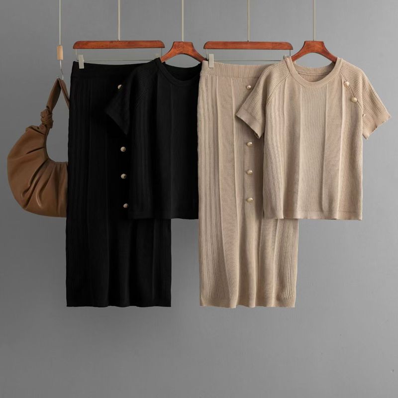 Fashion Style Fashion Knitted Short-Sleeved Shirt Skirt Two-piece Set Knitted Top and Skirt Set