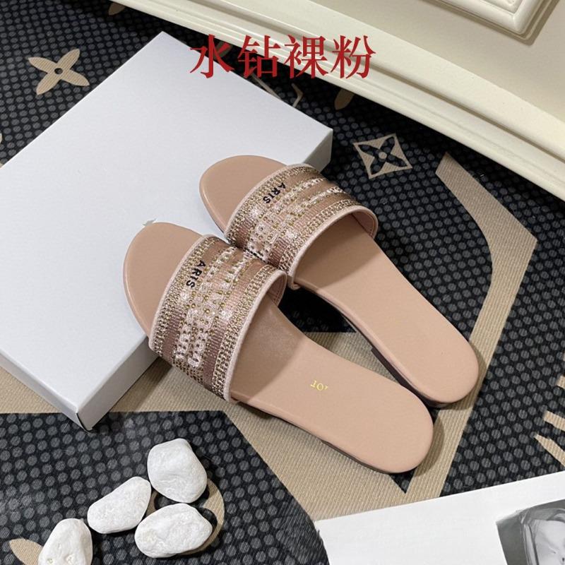 Spring Rhinestone Embroidery with Slippers Women Wear Beach Shoes Sheepskin Flat Sandals
