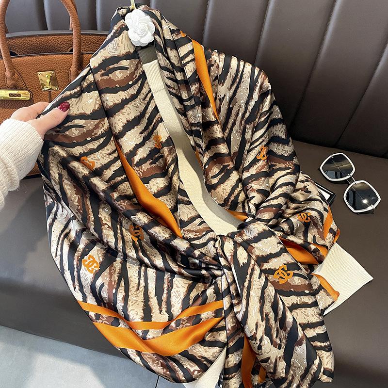 Bufanda de seda para mujer, de alta gama, para primavera, otoño y verano, combina con todo, fina, protectora del cuello, estilo occidental.