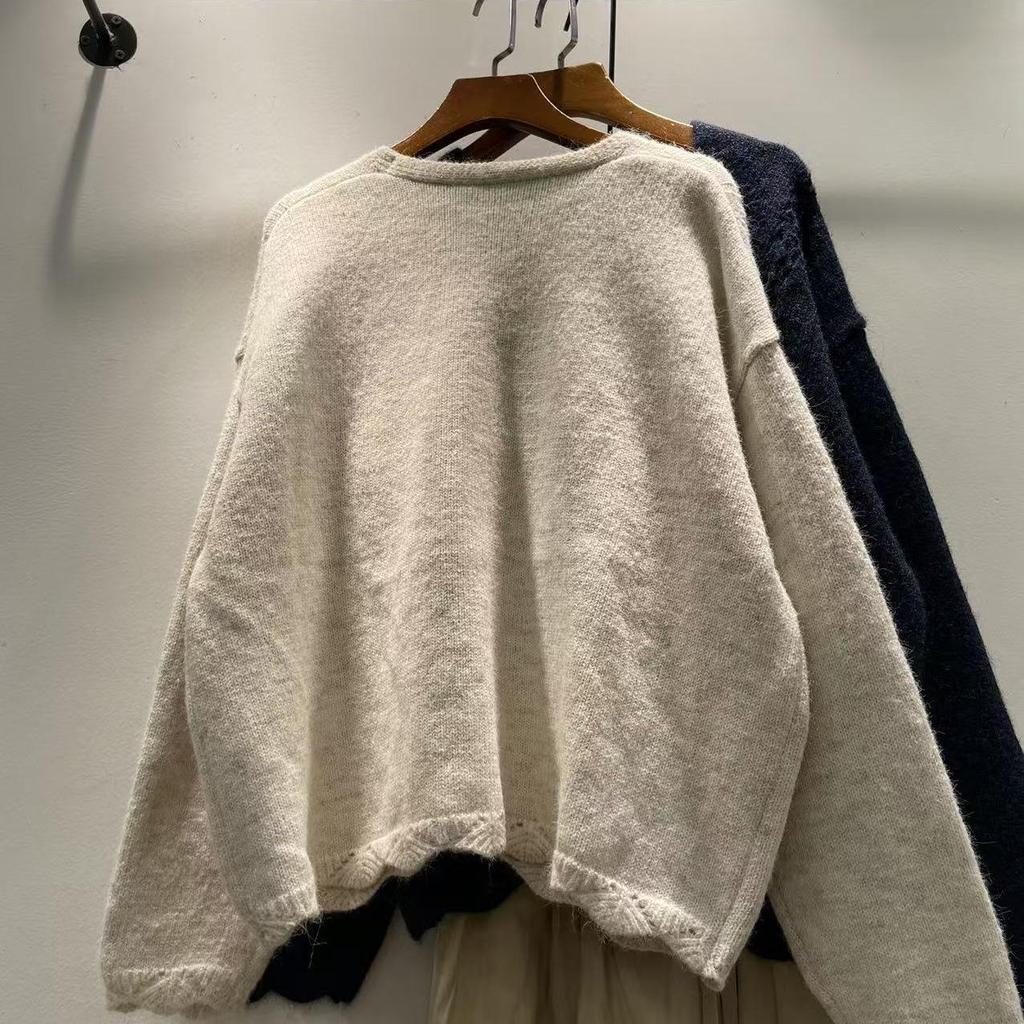 Women's Floral Applique V-Neck Loose Warm Cardigan Coat - Autumn/Winter Mori Girl Style