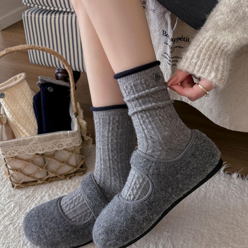 Autumn and Winter Warm Fleece Wool Twisted Mid-calf Socks with Contrasting Colors, Rolled Edges and Cuffs, Versatile and Thickened Warm Pile Socks