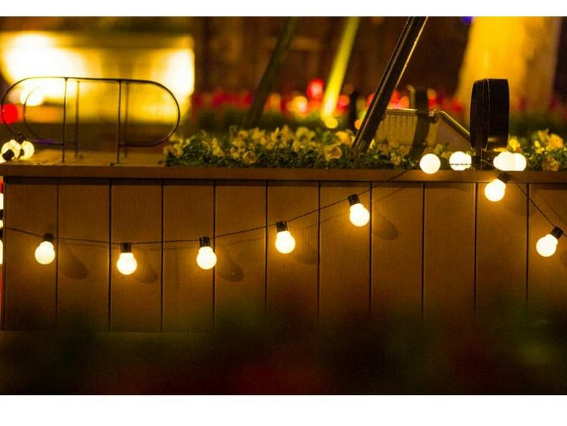 LED Solar Vintage String Lights - Outdoor Garden Transparent Ball Bulbs