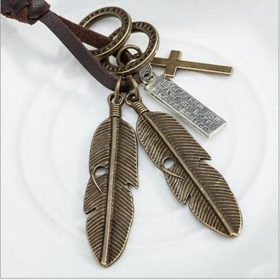 

Ожерелье из коровьей кожи в стиле ретро в японском стиле с кулоном в виде листа и счетов