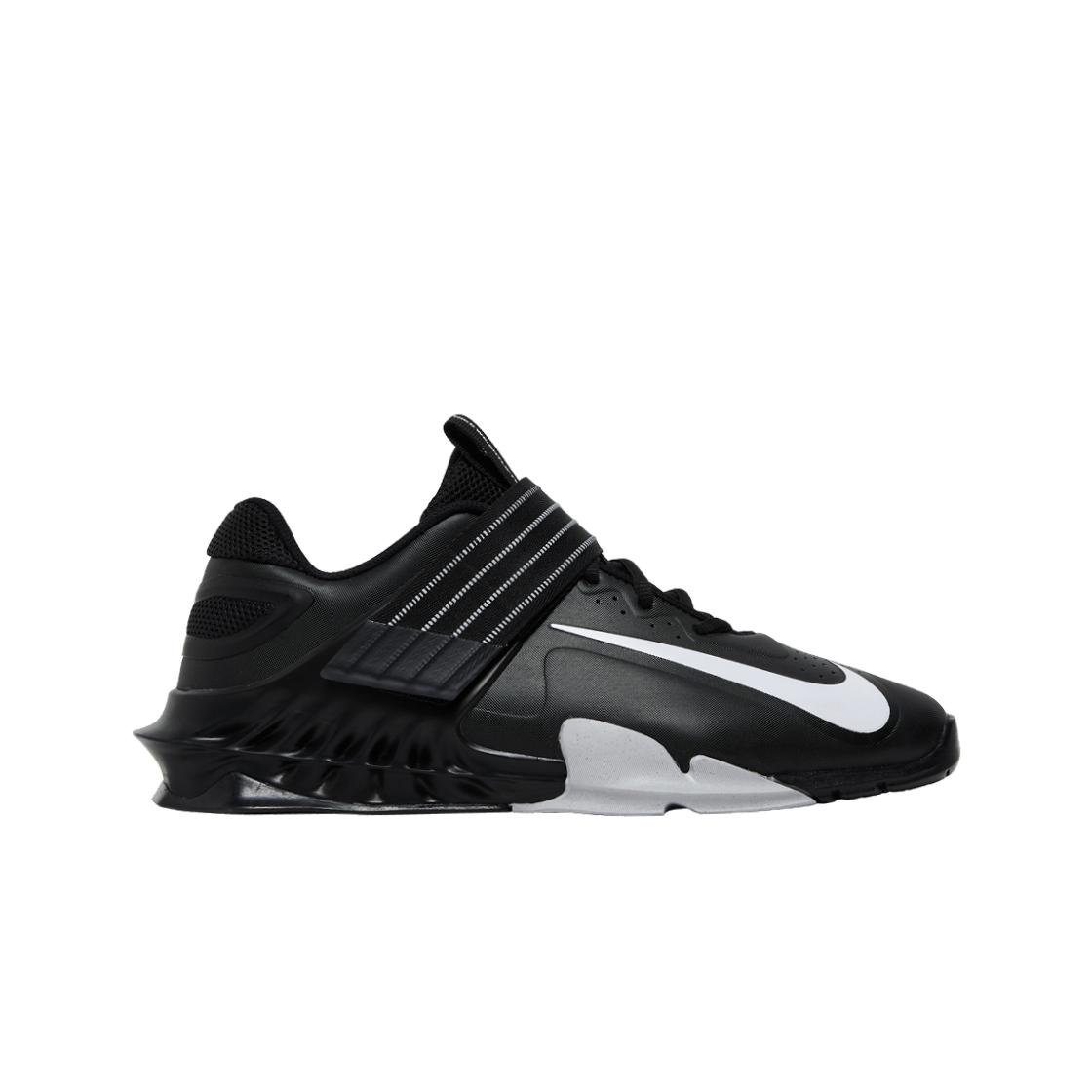 

Мужские кроссовки Nike Savaleos Black White CV5708-010