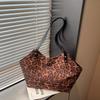Retro Large-capacity Leopard Print Bag Women's New Autumn and Winter Commuter Shoulder Bag College Student Class Tote Bag