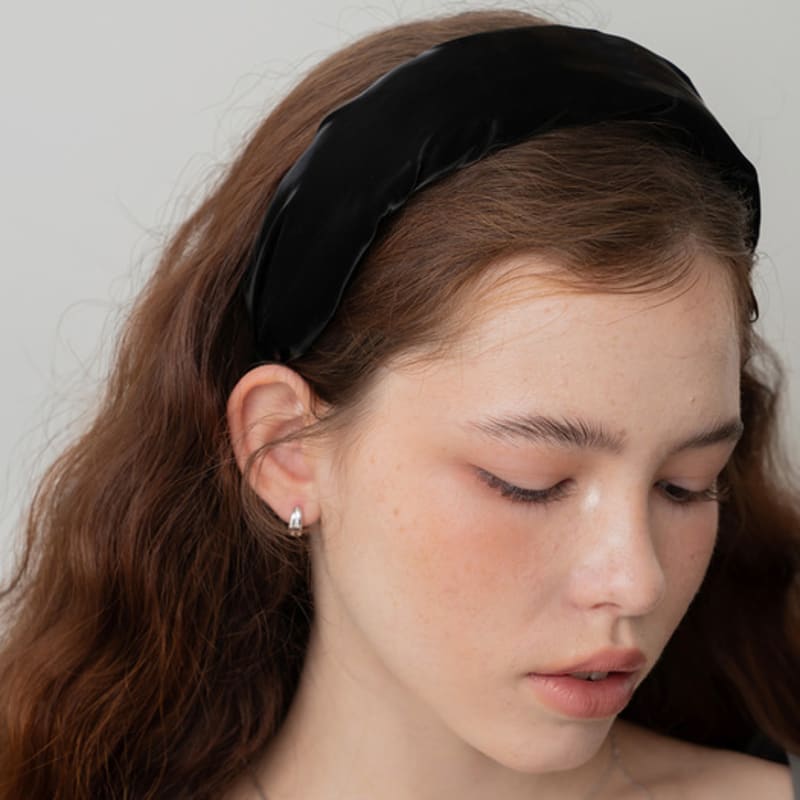 

Вторая повязка на голову с глянцевой подкладкой, Марго Black