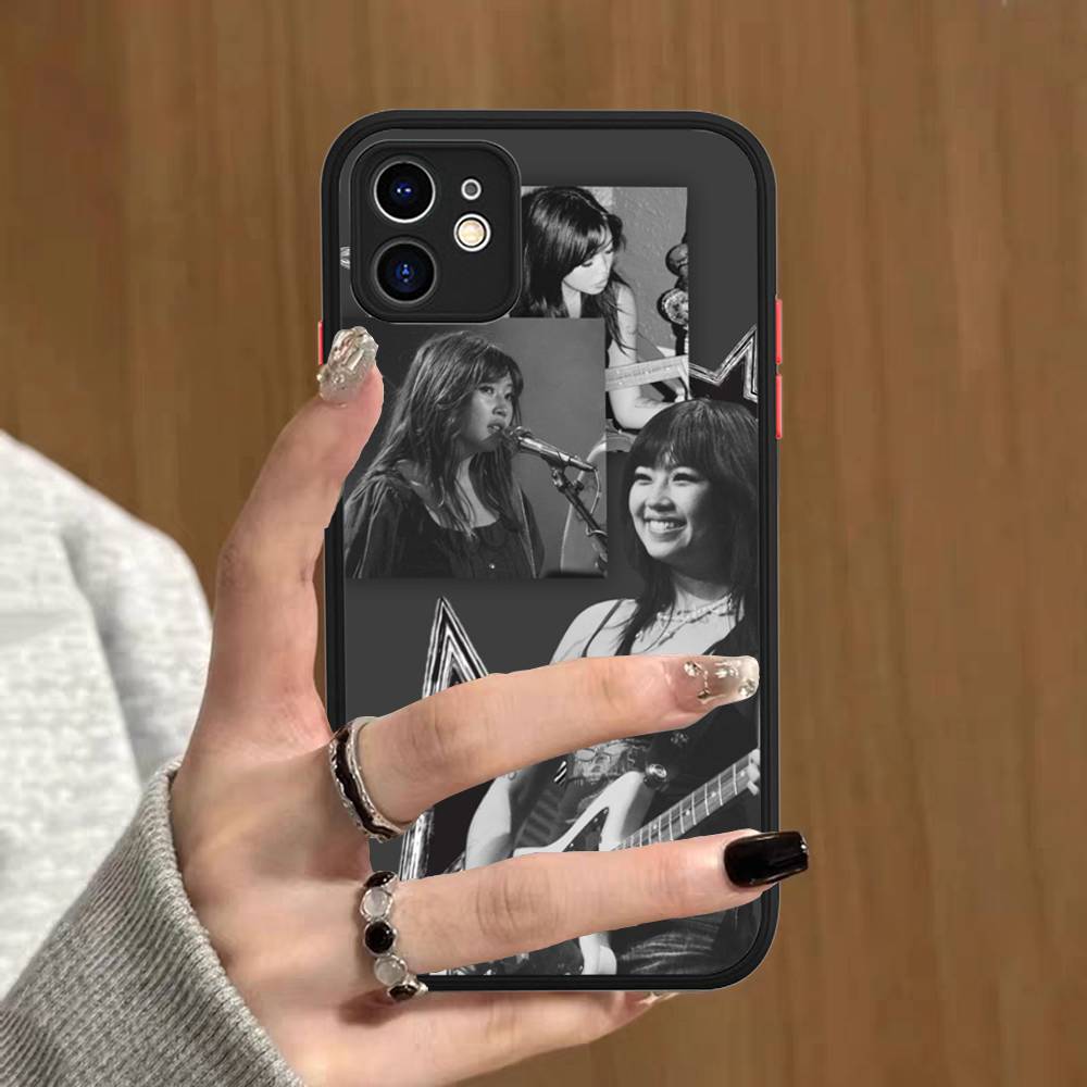 Singer B-Beabadoobee For IPhone 16 15 13 12 14 11 Pro Max X XS MAX Color Case Matte Silicone Phone Cover
