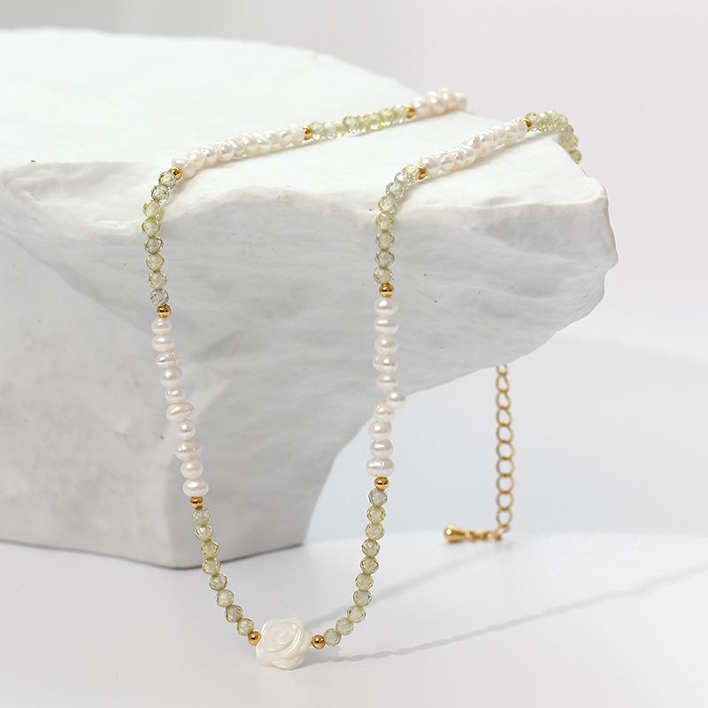 Elegant Camellia Pendant Choker: Freshwater Pearl & Zircon Beaded Necklace for High-End Fashion