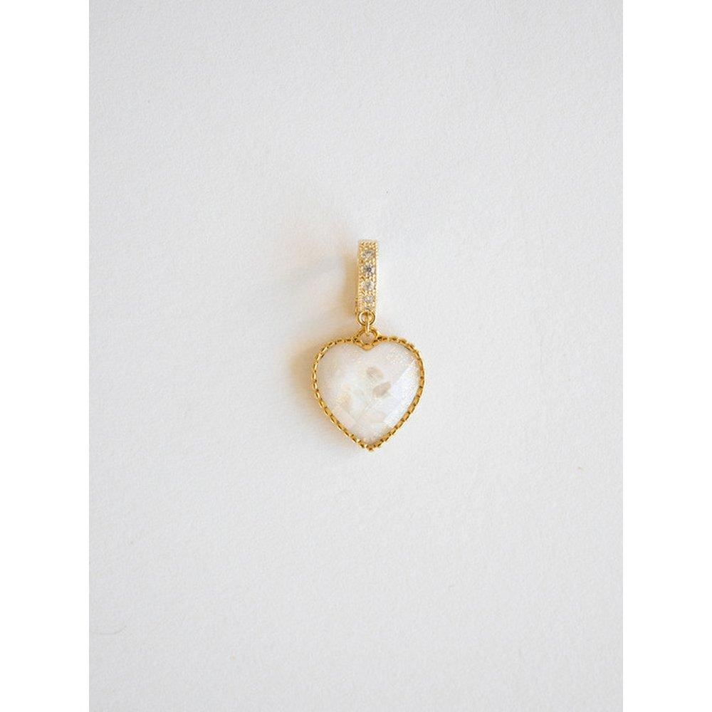 Pearly Heart Pendant (White)