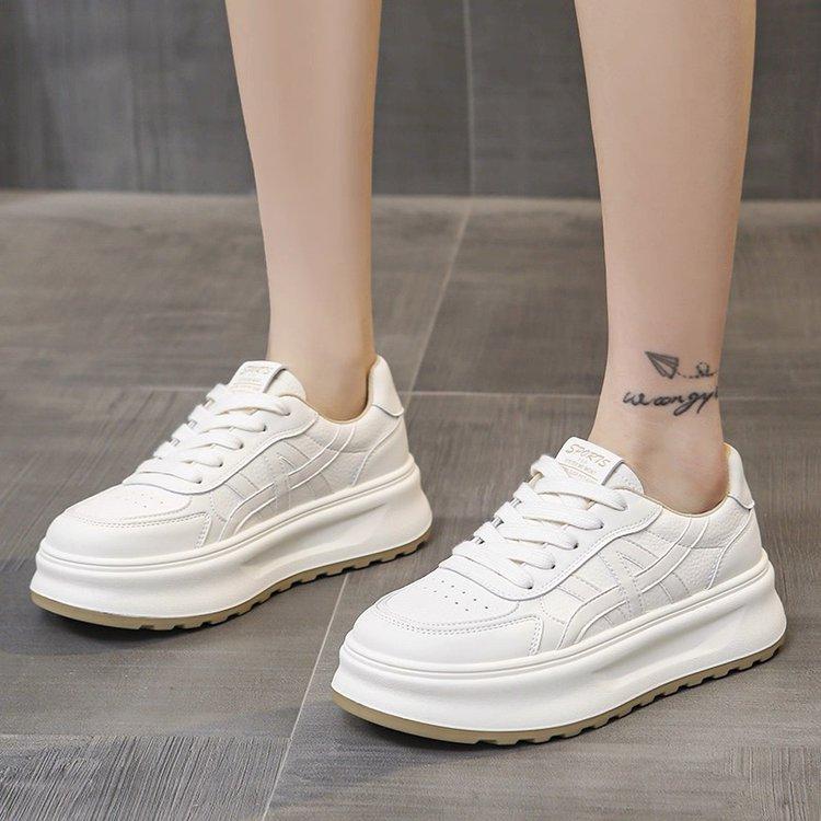

Premium sense muffin thick-soled little white shoes 2025 autumn new versatile lightweight soft-soled student sports board shoes women s shoes 40