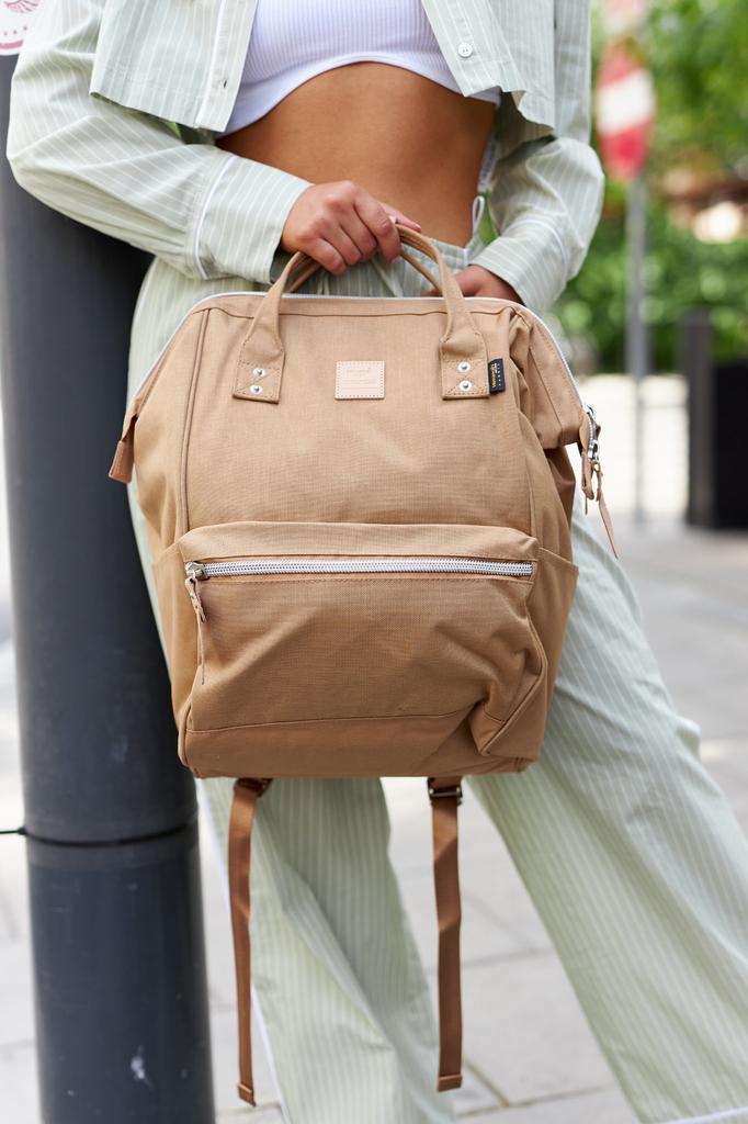 Geräumiger Rucksack mit Platz für einen Laptop - Himawari