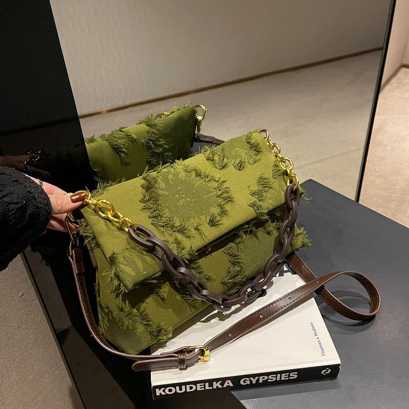 Retro Green Tassel Canvas Underarm Bags  Autumn Women Chic Chains Handbags Ladies Temperament Shoulder Bag for Party