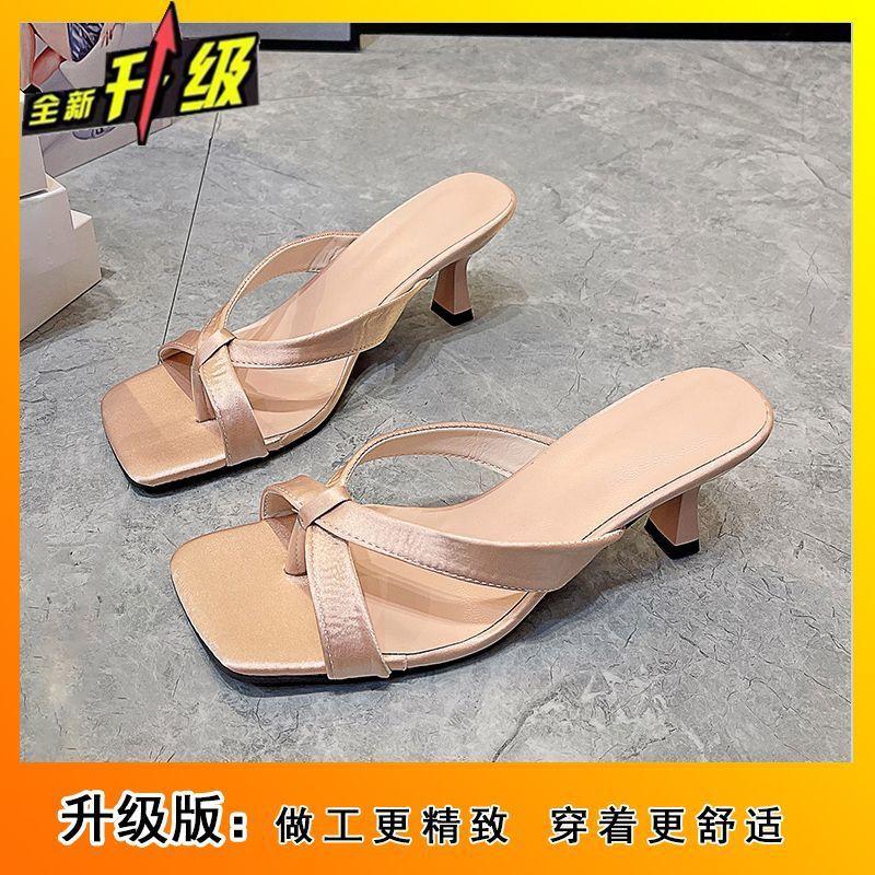 Fashion Internet celebrity toe-crossed slippers women 2025 summer new versatile comfortable simple temperament cool slippers women