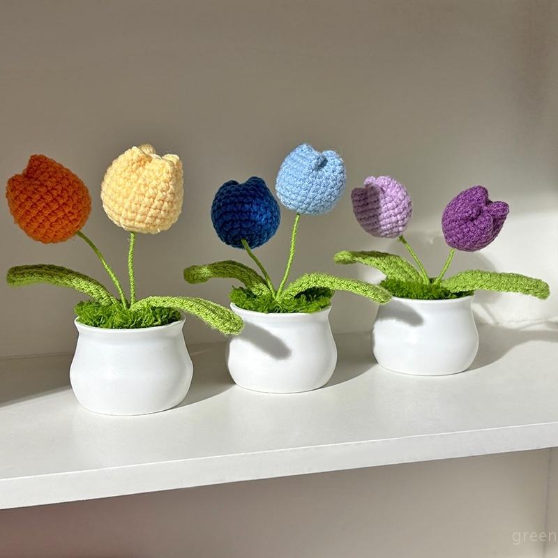 Hand-woven Tulip Potted Plant Crocheted Knitted Lily Artificial Flowers Home Desktop Ornaments Car Decoration Small Gifts