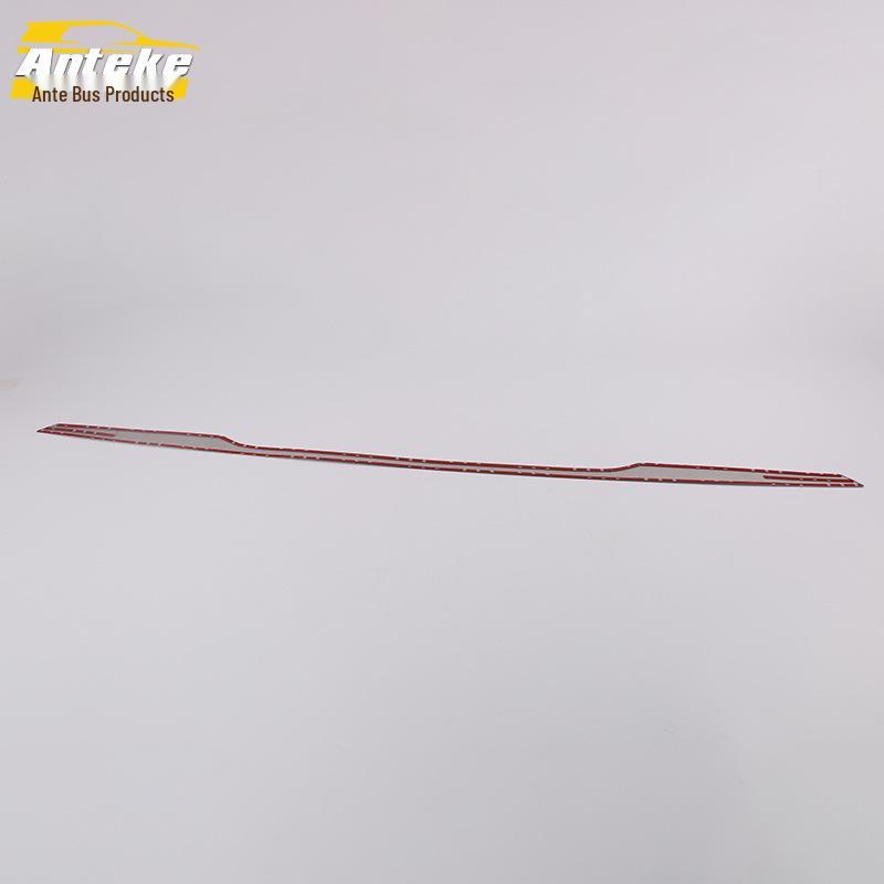 Kompatibel med 18 XC60-modeller: Baklucka Bakre Stötfångarskyddslist.