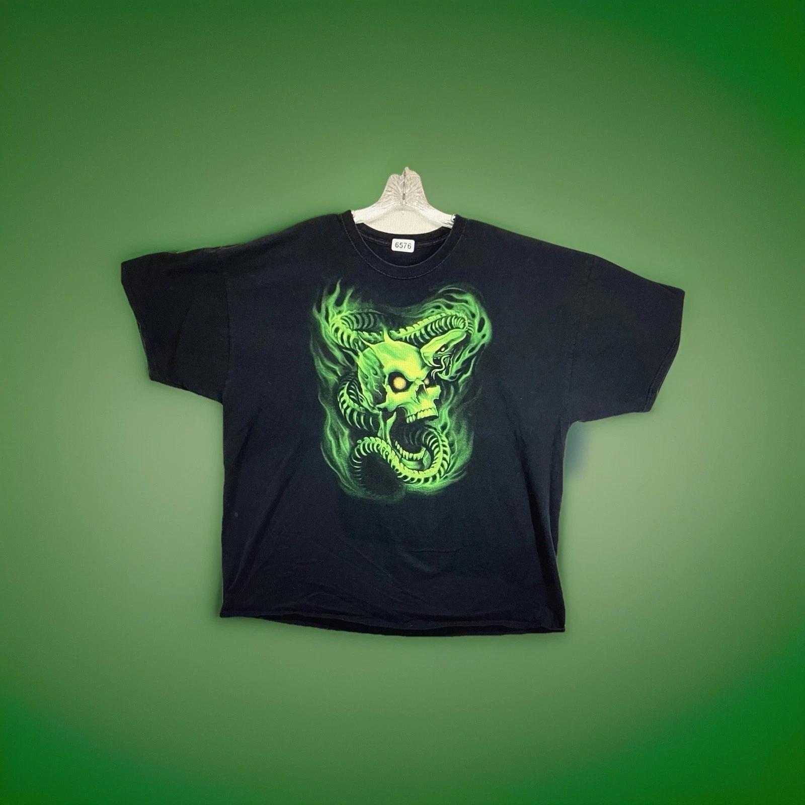 Green Skulls Snake T-Shirt Grunge Emo Mallgoth Y2K Mens 2XL Faded Black Tribal M