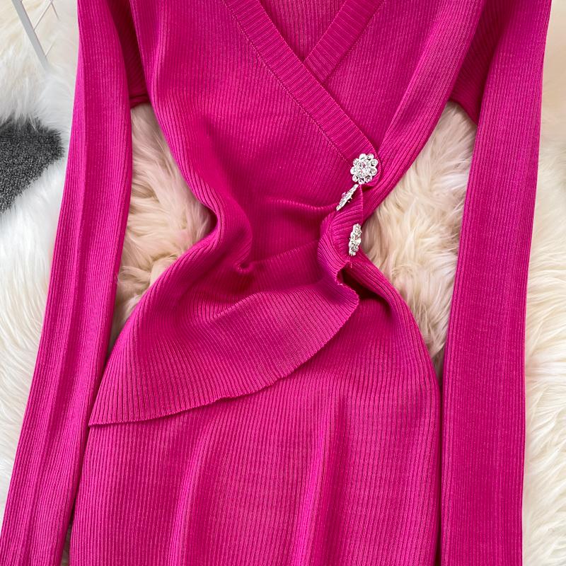 RUGOD Jarní a podzimní nové Retro elegantní a sexy Slim Fit Pletené šaty s dlouhým rukávem a výstřihem do V